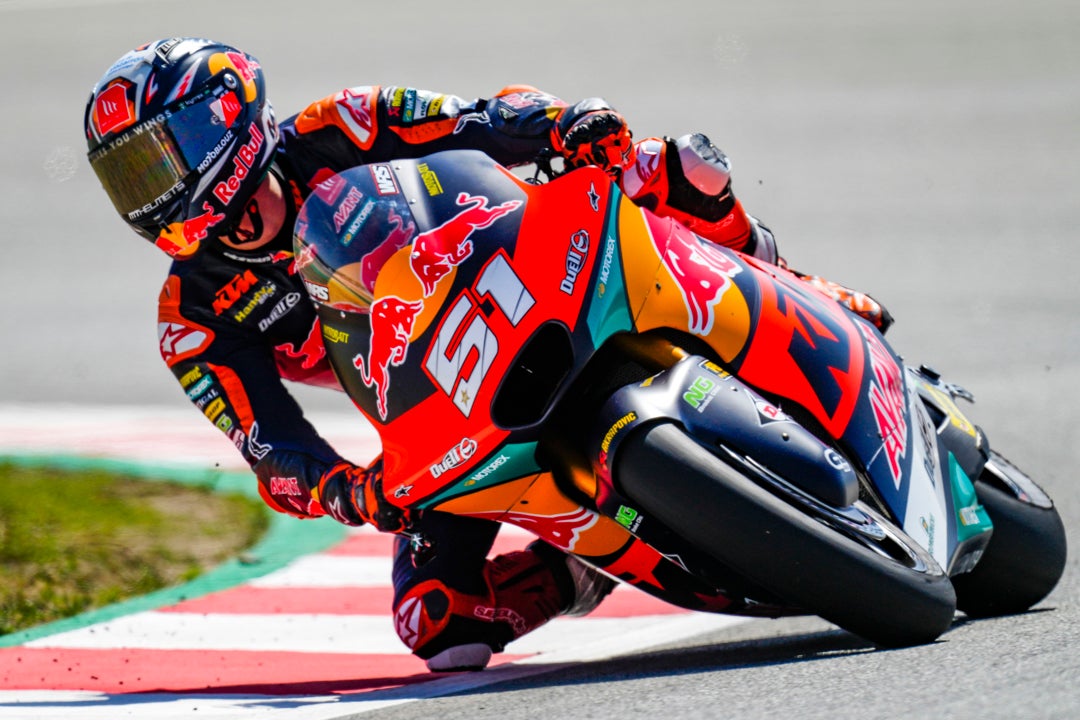 Pedro Acosta se rompe el fémur izquierdo y se pierde el GP de Países Bajos Pedro Acosta se rompe el fémur izquierdo y se pierde el GP de Países Bajos