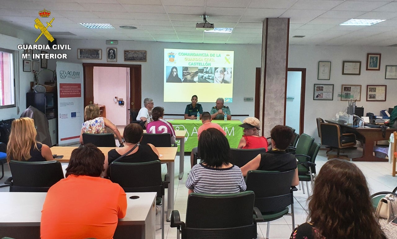 Abordan la violencia de género para discapacitados en Vila-real Abordan la violencia de género para discapacitados en Vila-real