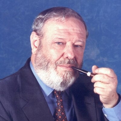 Muere a los 81 años el periodista José Luis Balbín, mítico presentador de 'La Clave' Muere a los 81 años el periodista José Luis Balbín, mítico presentador de 'La Clave'