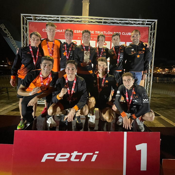 El equipo masculino de La 208 Triatlón Club asciende a Segunda División El equipo masculino de La 208 Triatlón Club asciende a Segunda División