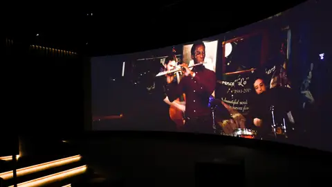 "Symphony: viaje inédito al corazón de la música" "Symphony: viaje inédito al corazón de la música"