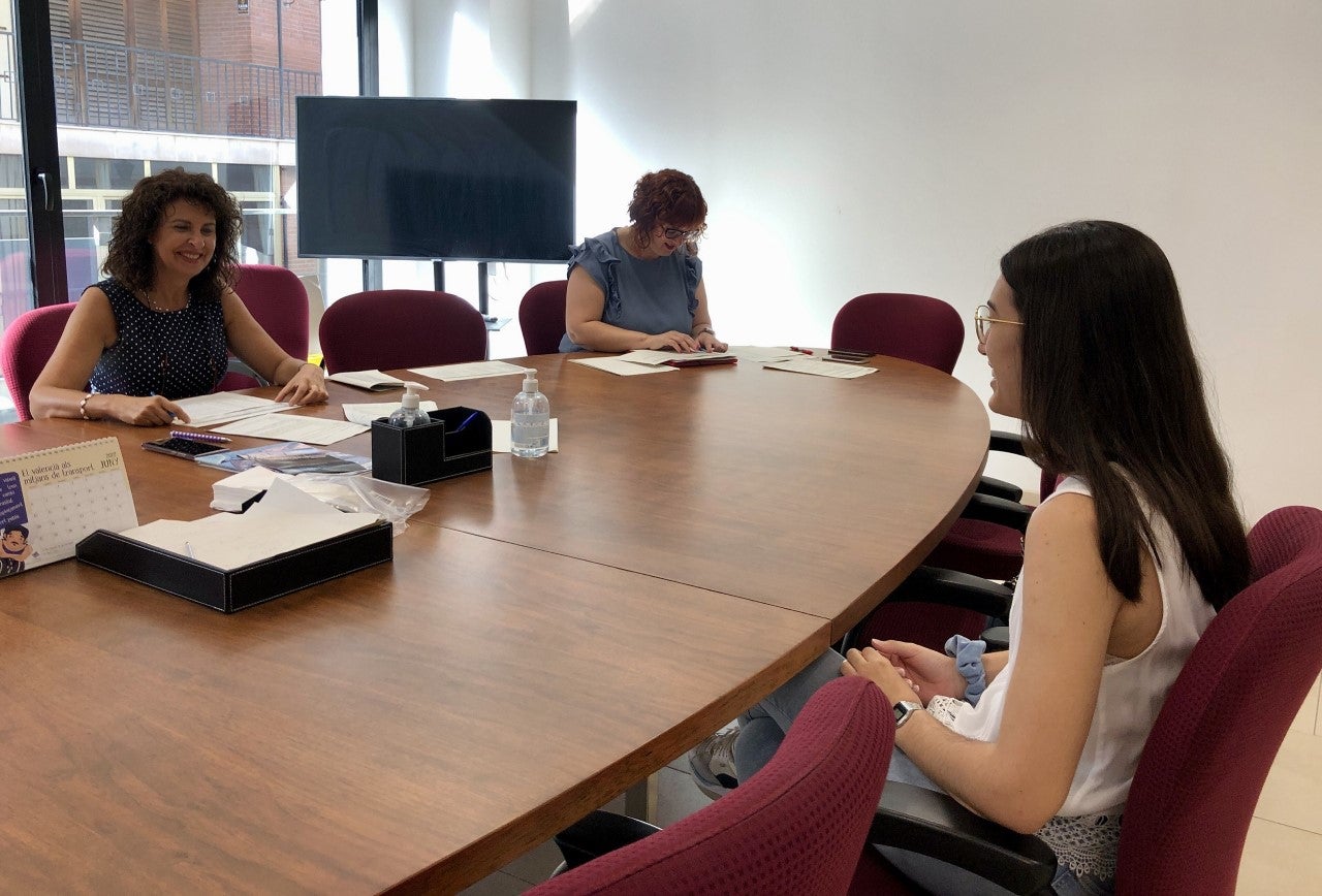 Almassora ha iniciado el proceso de selección para conceder 12 becas a universitarios del municipio Almassora ha iniciado el proceso de selección para conceder 12 becas a universitarios del municipio