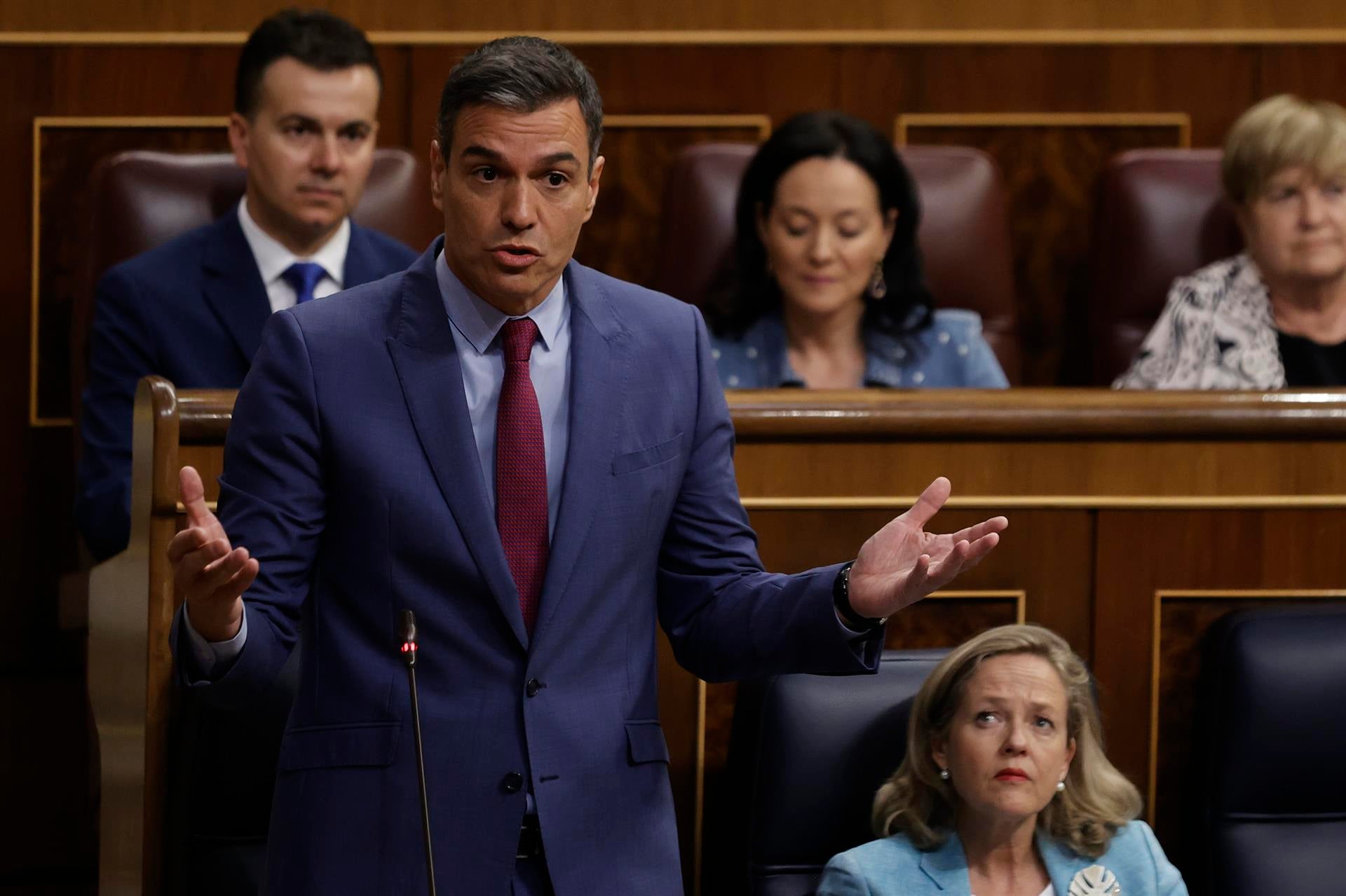 Resolvemos el misterio de por qué Pedro Sánchez no fue al Congreso a votar Resolvemos el misterio de por qué Pedro Sánchez no fue al Congreso a votar