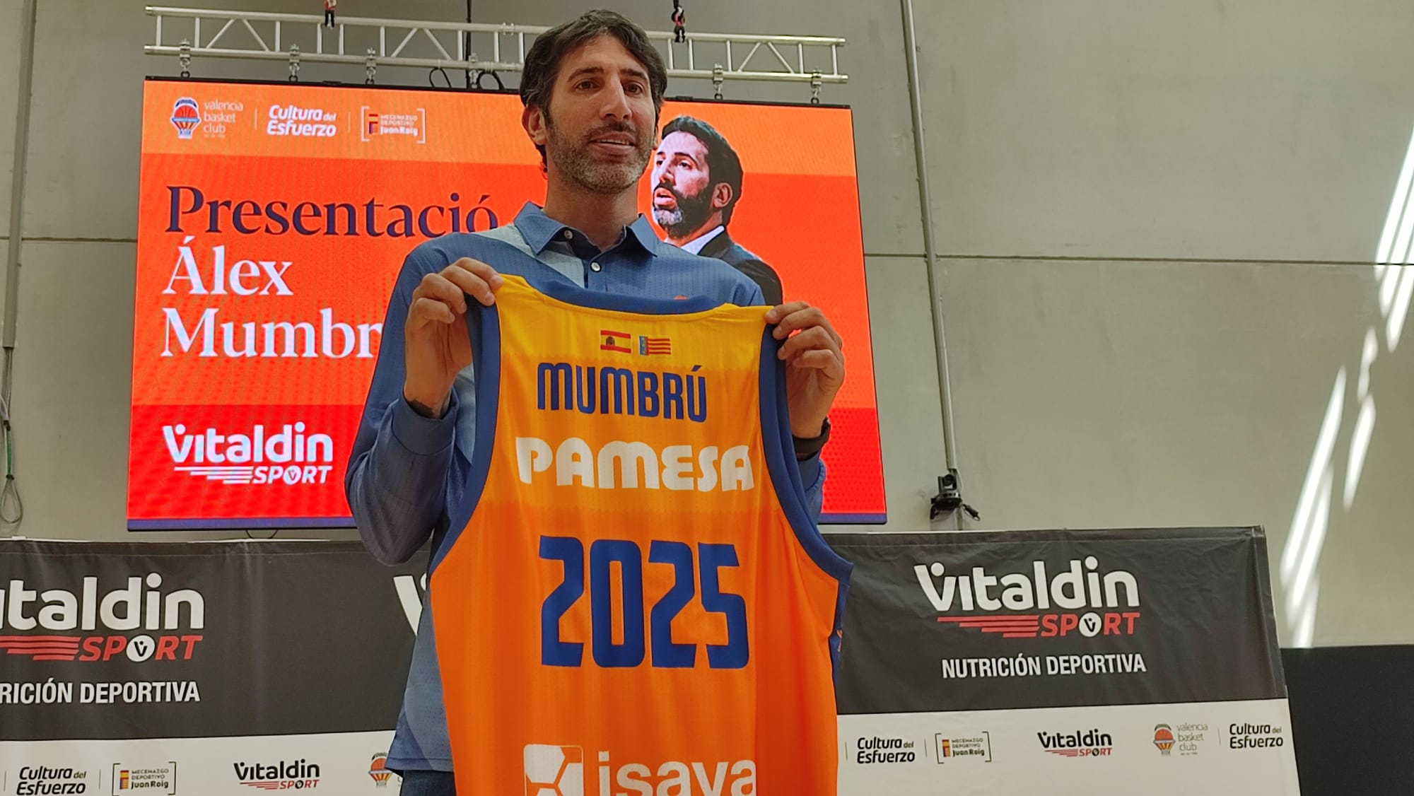 Mumbrú: "El esfuerzo y la lucha es innegociable incluso por encima del talento" Mumbrú: "El esfuerzo y la lucha es innegociable incluso por encima del talento"