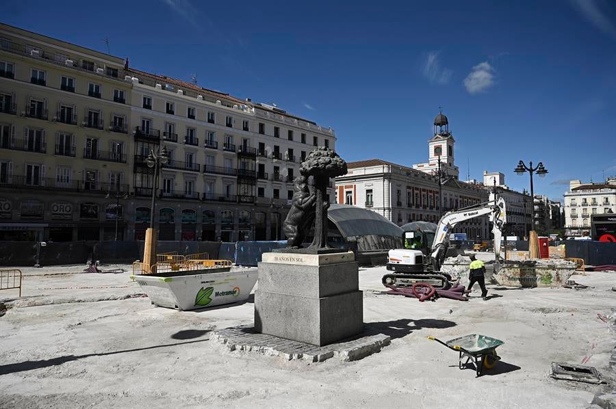 La razón por la que Madrid baraja los toldos en lugar de árboles para dar sombra en Puerta del Sol La razón por la que Madrid baraja los toldos en lugar de árboles para dar sombra en Puerta del Sol