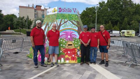 La Asociaci&oacute;n Complutense de Belenistas participa en las fiestas de San Juan dise&ntilde;ando el buz&oacute;n de los deseos