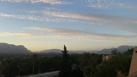 marina baixa atardecer poco nuboso benidorm alfaz marina baixa atardecer poco nuboso benidorm alfaz