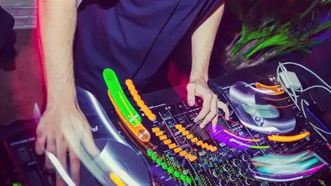 El DJ, la pieza clave de las fiestas de Marbella El DJ, la pieza clave de las fiestas de Marbella