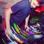 El DJ, la pieza clave de las fiestas de Marbella