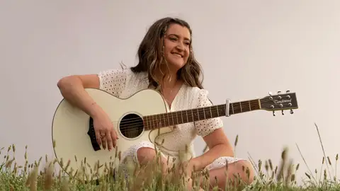 Portada de su nuevo single Portada de su nuevo single