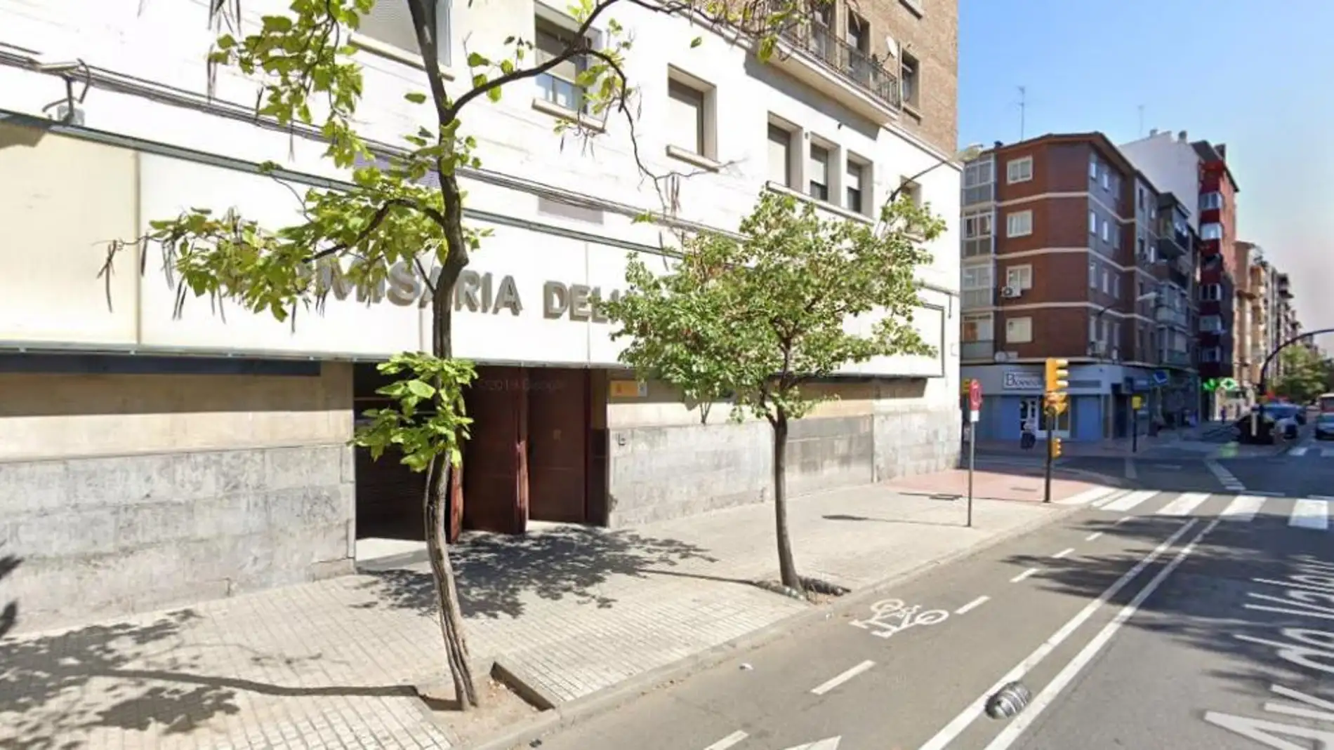 Imagen exterior de la Comisaría de Delicias, en Zaragoza