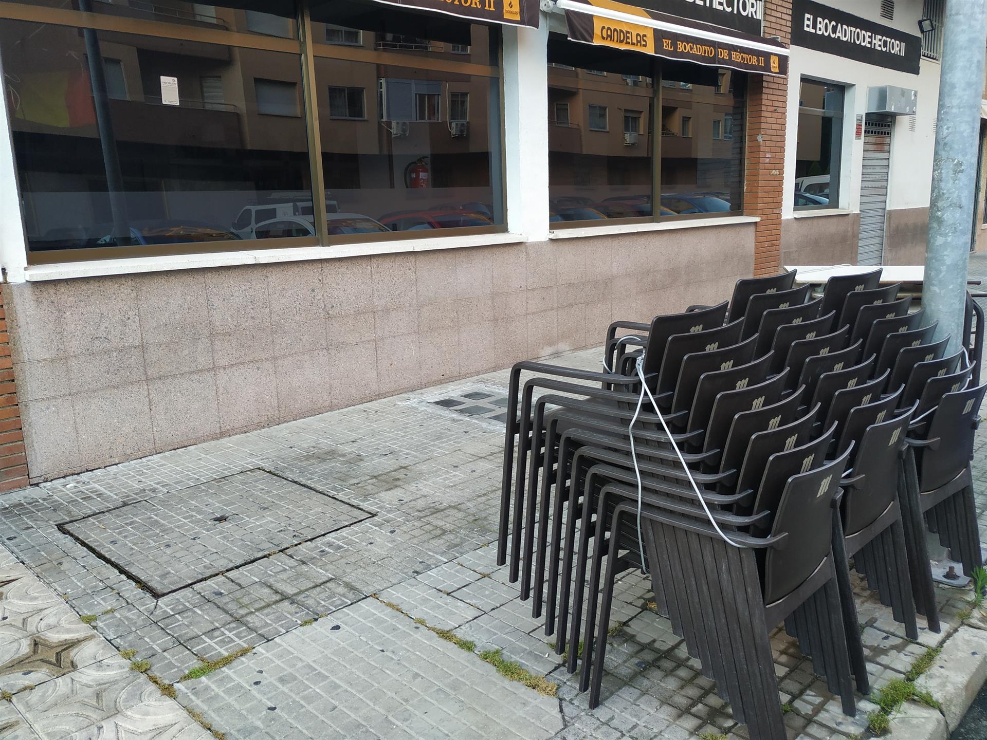 Desarticulado grupo criminal que robó más de 1.100 sillas de terrazas Desarticulado grupo criminal que robó más de 1.100 sillas de terrazas