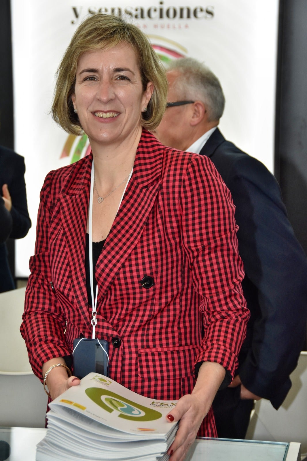 Mari Carmen Alvarez Toro ( Subdirectora de FAECA Y letrada ) : " La reforma del Estatuto de los trabajadores ha venido bien al sector por su propia estacionalidad " Mari Carmen Alvarez Toro ( Subdirectora de FAECA Y letrada ) : " La reforma del Estatuto de los trabajadores ha venido bien al sector por su propia estacionalidad "