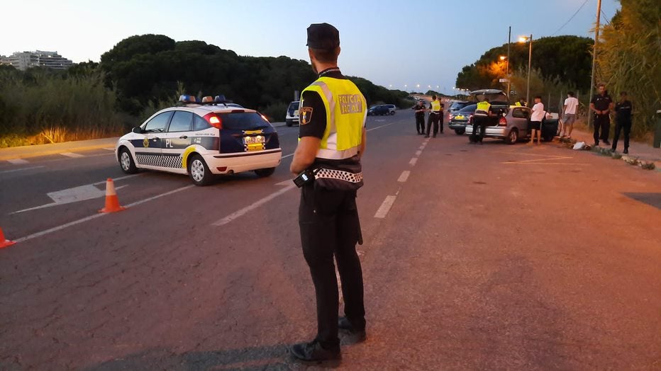Podemos Elche solicita la eliminación de la tasa por informes de la Policía Local Podemos Elche solicita la eliminación de la tasa por informes de la Policía Local