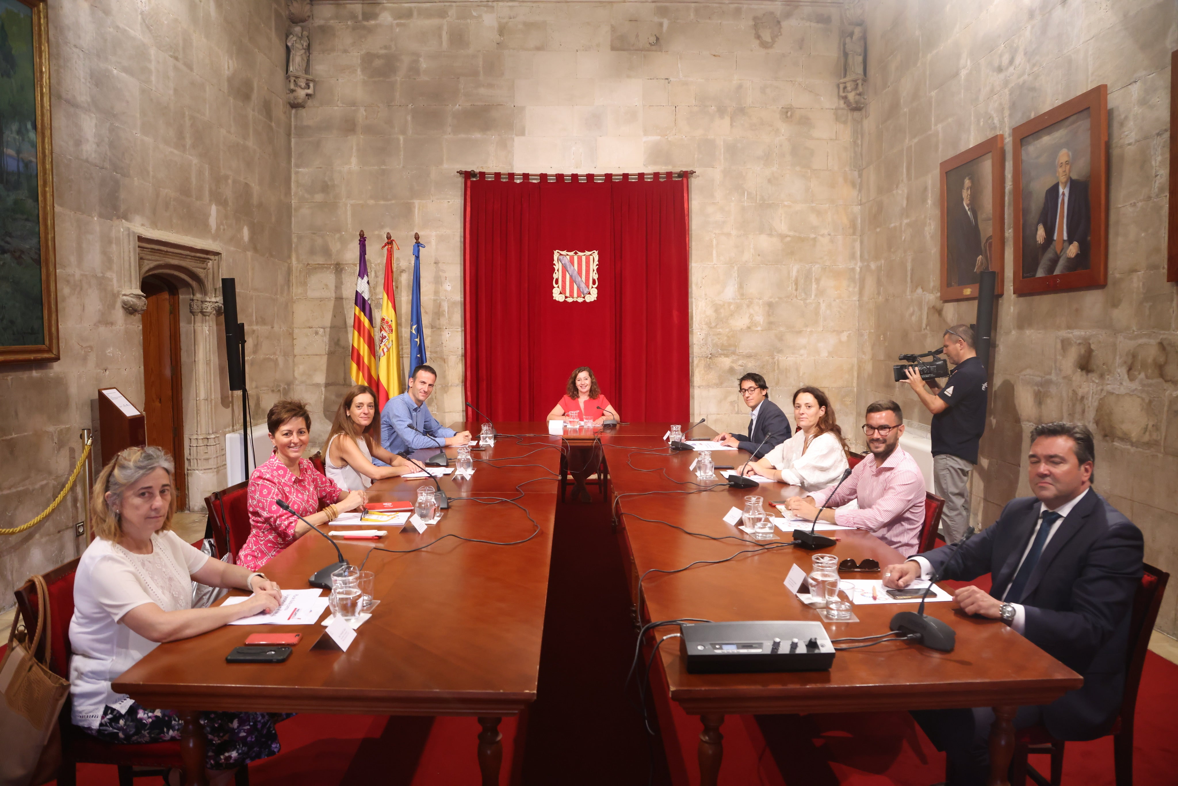 El Govern presenta un plan contra la precariedad para reducir la parcialidad laboral El Govern presenta un plan contra la precariedad para reducir la parcialidad laboral