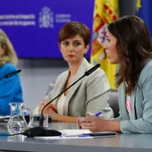 Nadia Calviño, Isabel Rodríguez e Irene Montero en la rueda de prensa posterior al Consejo de Ministros Nadia Calviño, Isabel Rodríguez e Irene Montero en la rueda de prensa posterior al Consejo de Ministros