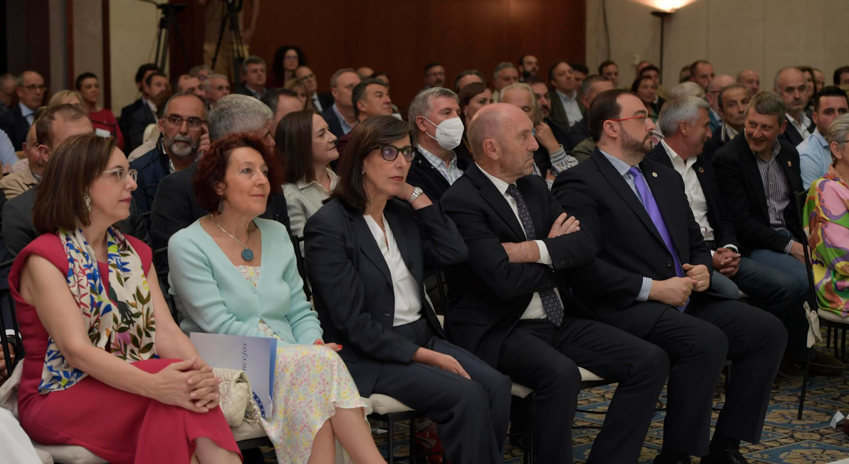 La importancia del reciclaje en nuestra sociedad La importancia del reciclaje en nuestra sociedad