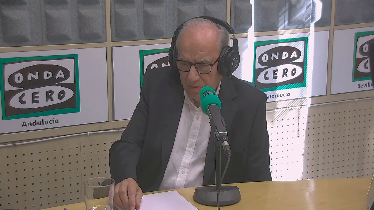 Alfonso Guerra durante la entrevista en 'M&aacute;s de uno'