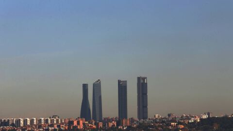 Contaminaci&oacute;n en el cielo de Madrid