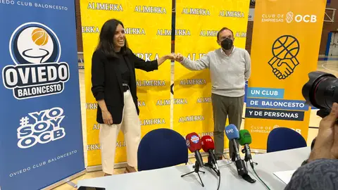 María Barrado, directora comercial de Alimerka, y Fernando Villabella, presidente del OCB María Barrado, directora comercial de Alimerka, y Fernando Villabella, presidente del OCB