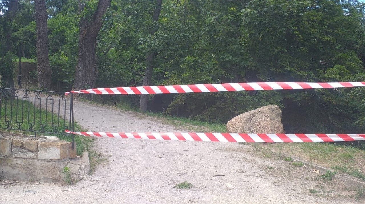 Barruelo cierra el Parque Santos Nozal Puente ante la presencia de un oso Barruelo cierra el Parque Santos Nozal Puente ante la presencia de un oso