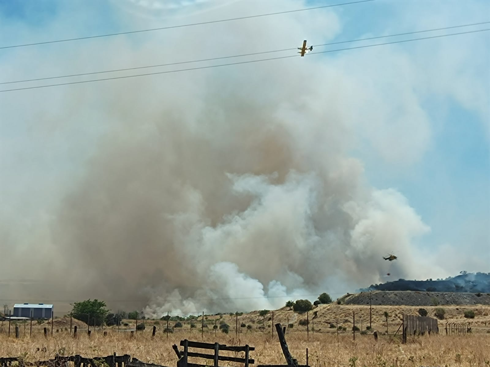 Extinguido el incendio forestal en Puertollano y la Policía investiga a tres personas como presuntos responsables del fuego Extinguido el incendio forestal en Puertollano y la Policía investiga a tres personas como presuntos responsables del fuego