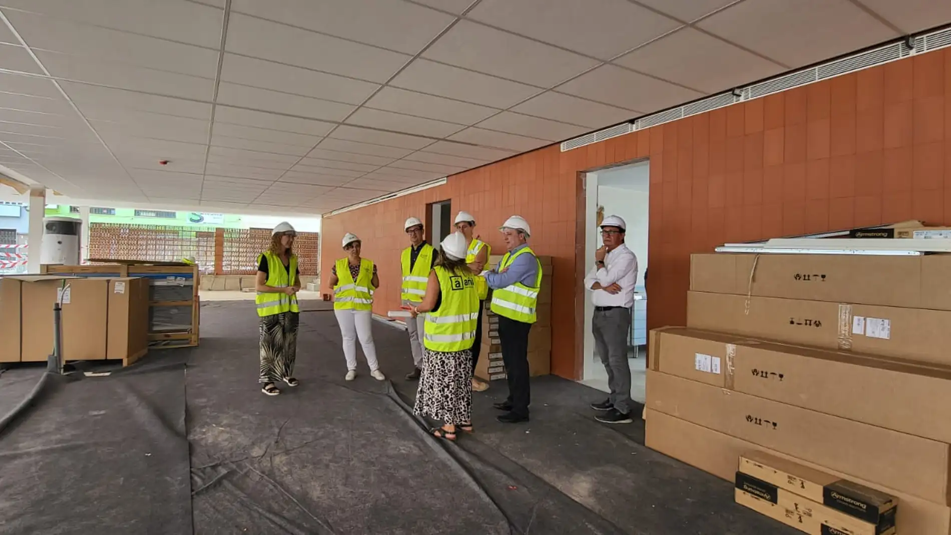 Raquel Tamarit: “Almassora es uno de los municipios donde más estamos invirtiendo en la mejora y construcción de infraestructuras escolares" Raquel Tamarit: “Almassora es uno de los municipios donde más estamos invirtiendo en la mejora y construcción de infraestructuras escolares"