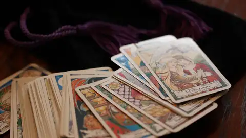 Una imagen de archivo de una baraja de tarot Una imagen de archivo de una baraja de tarot/ Pixabay