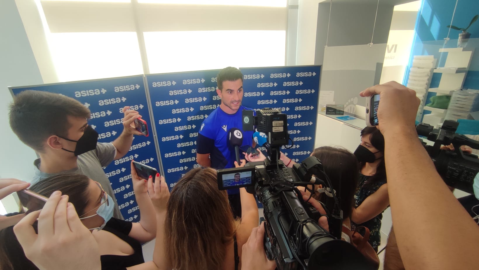 Postigo: "El objetivo sí o sí es el ascenso" Postigo: "El objetivo sí o sí es el ascenso"