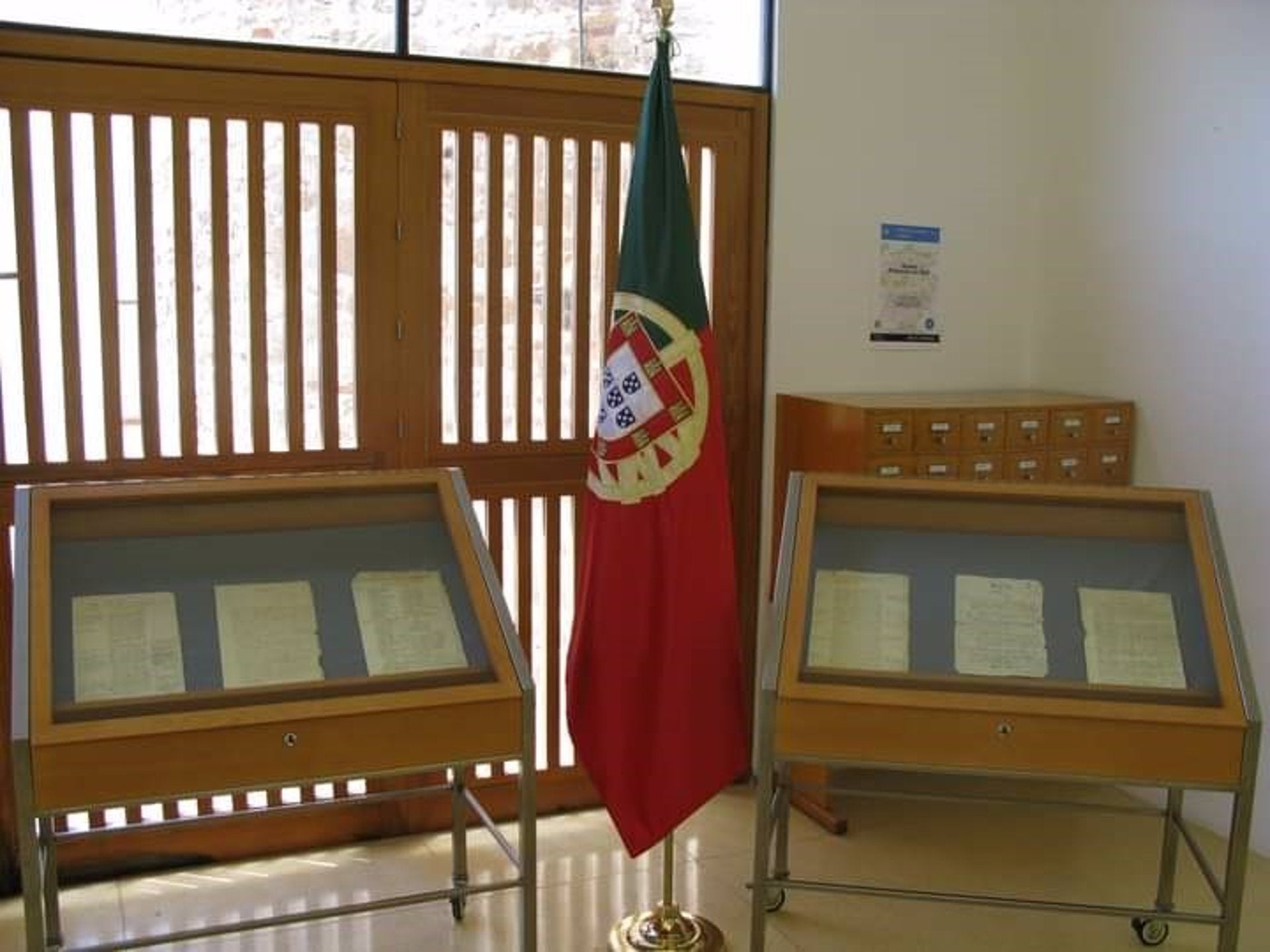 La Biblioteca de Extremadura en Badajoz expone facsímiles de la vuelta al mundo en el año 1522 La Biblioteca de Extremadura en Badajoz expone facsímiles de la vuelta al mundo en el año 1522