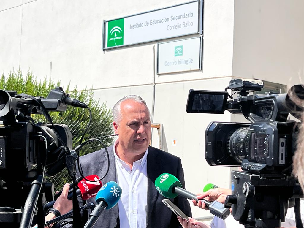 Ruiz Boix (PSOE) exige a la Junta una planificación escolar "sin recortes de recursos públicos" Ruiz Boix (PSOE) exige a la Junta una planificación escolar "sin recortes de recursos públicos"