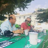 José Robles (alcalde de Güéjar-Sierra) junto a Juan Andrés Rejón, locutor de Más de uno Granada