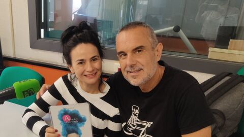 Aida sandoval y Rafa Giti&eacute;rrez en los estudios de Onda Cero Gij&oacute;n