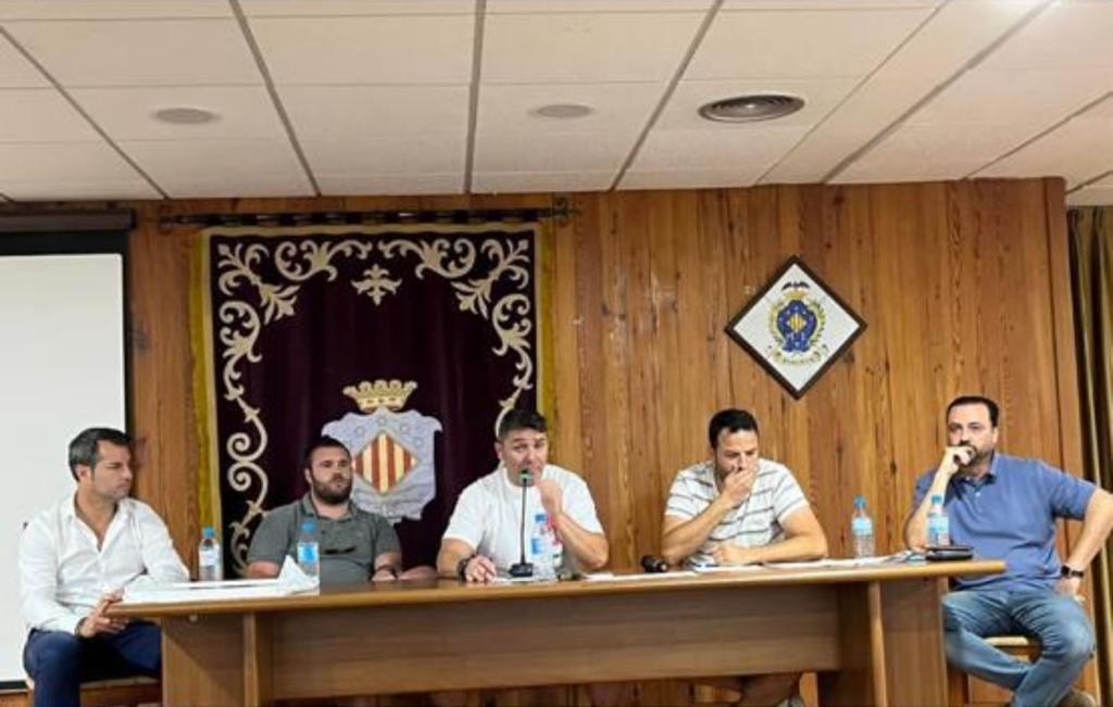 Juanma Domingo: "Prepararemos un proyecto deportivo serio pero con los pies en el suelo para la Segunda RFEF" Juanma Domingo: "Prepararemos un proyecto deportivo serio pero con los pies en el suelo para la Segunda RFEF"