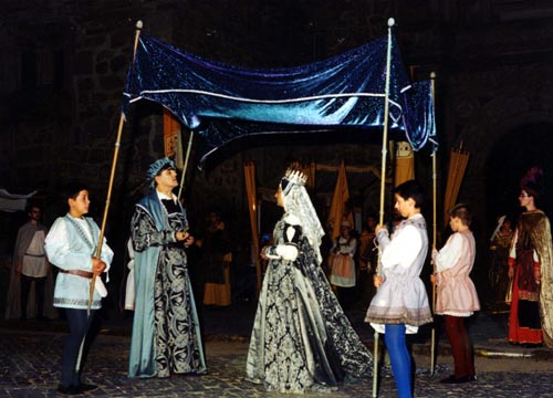 Vuelve la Vaquera de la Finojosa Vuelve la Vaquera de la Finojosa