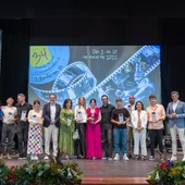 Premiados y autoridades en el 34 Festival de Cine de L'Alfàs Premiados y autoridades en el 34 Festival de Cine de L'Alfàs