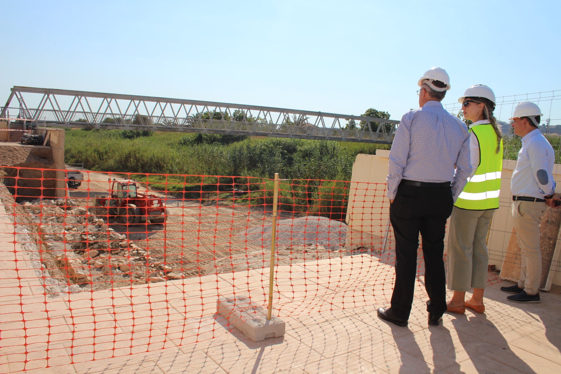 La CHS afronta los trabajos de refuerzo de los muros del cauce por Formentera La CHS afronta los trabajos de refuerzo de los muros del cauce por Formentera