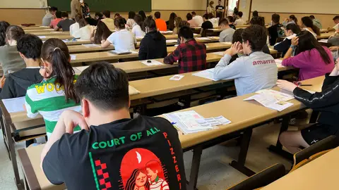 Nueva medida anticrisis: becas extra de 100 euros al mes para estudiantes