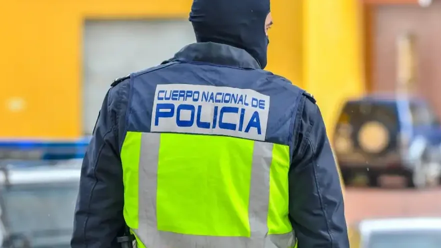 La Policía Nacional desmantela una organización dedicada al tráfico de seres humanos mediante el sistema de taxi-boat La Policía Nacional desmantela una organización dedicada al tráfico de seres humanos mediante el sistema de taxi-boat