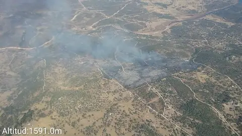 Imagen aérea del incendio de El Ronquillo