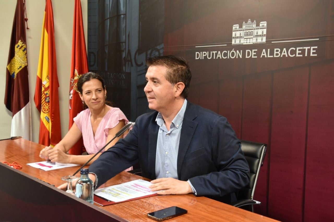 La Diputación presenta la nueva convocatoria para crear o acondicionar Áreas de Servicio de Autocaravanas La Diputación presenta la nueva convocatoria para crear o acondicionar Áreas de Servicio de Autocaravanas