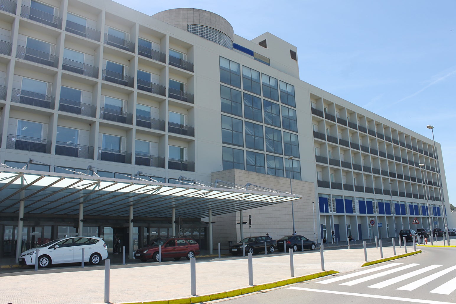 Desde el Departamento de Salud de la Ribera alertan de los efectos nocivos que el calor puede provocar en los medicamentos Desde el Departamento de Salud de la Ribera alertan de los efectos nocivos que el calor puede provocar en los medicamentos