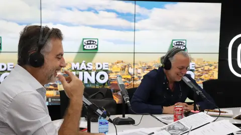 Carlos Alsina y Juan Ramón Lucas en 'Más de uno' Carlos Alsina y Juan Ramón Lucas en 'Más de uno'