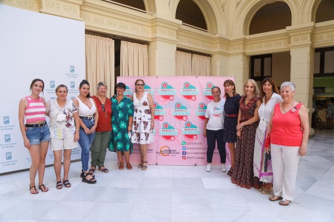 El área de participación ciudadana impulsa la actividad de los "Bancos del Tiempo" en ocho distritos con casi 1.000 usuarios El área de participación ciudadana impulsa la actividad de los "Bancos del Tiempo" en ocho distritos con casi 1.000 usuarios