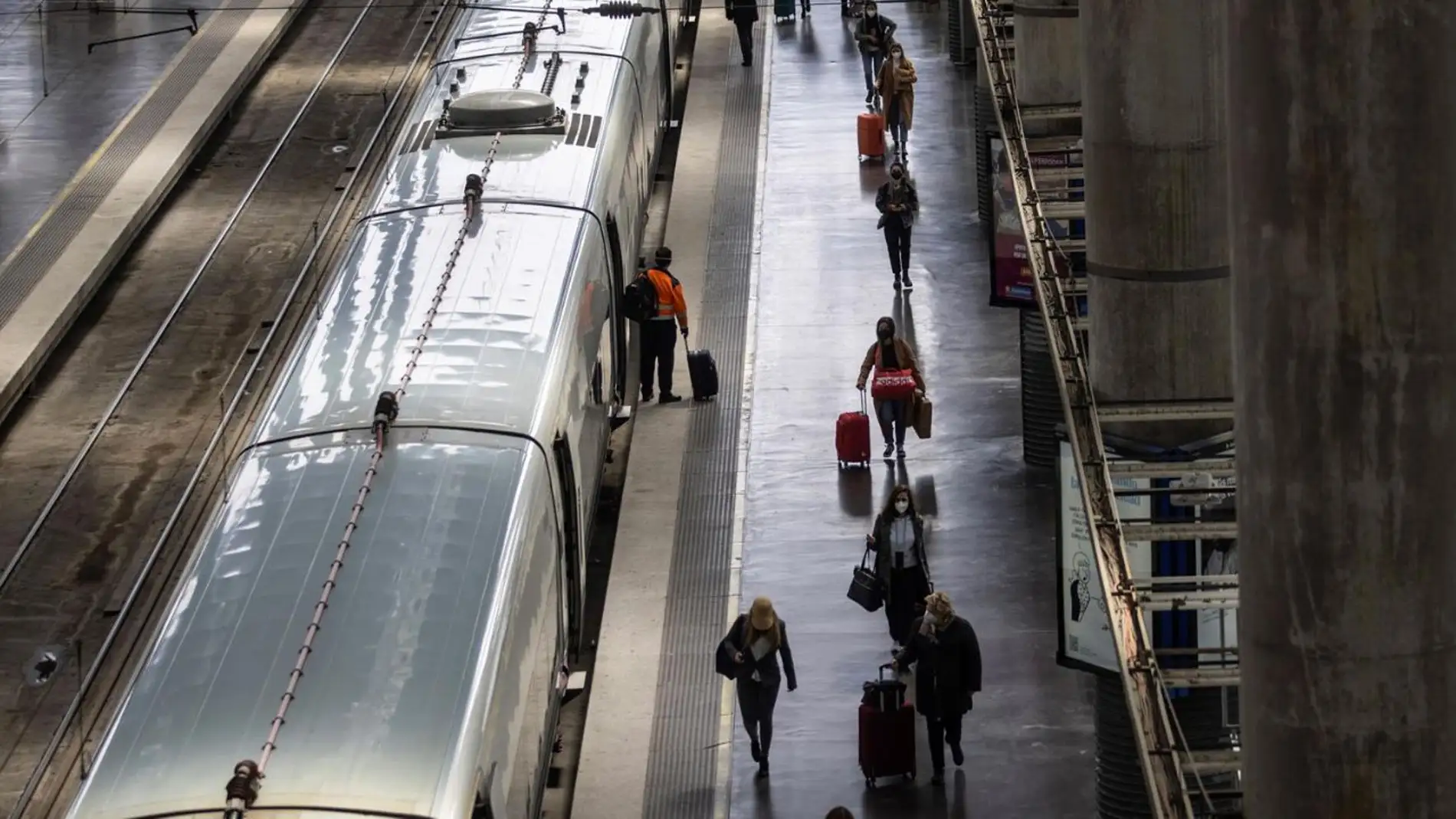 Tren gratis en España: estos son los tipos de abonos y viajes que quedan excluidos de la ayuda