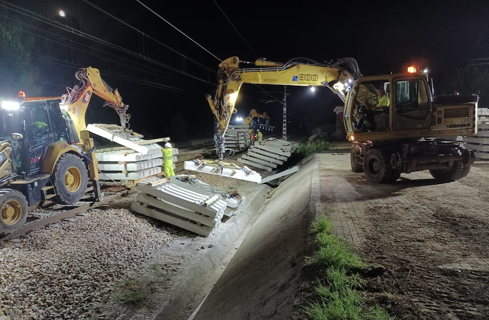 Comienza la primera fase de despliege del ancho estándar entre Castelló y Vinaròs del Corredor Mediterráneo Comienza la primera fase de despliege del ancho estándar entre Castelló y Vinaròs del Corredor Mediterráneo