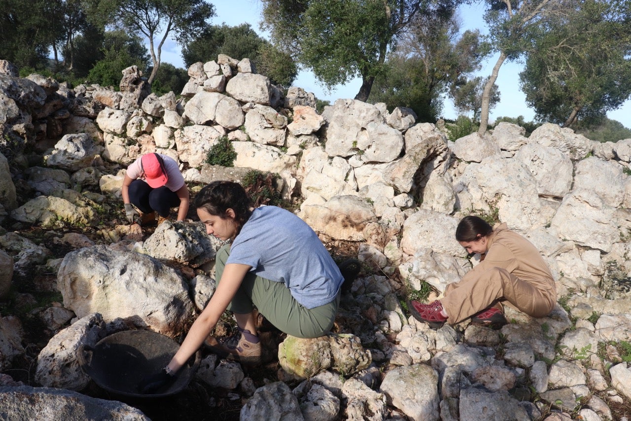 Hallan restos humanos en la excavación de Torre den Galmés Hallan restos humanos en la excavación de Torre den Galmés