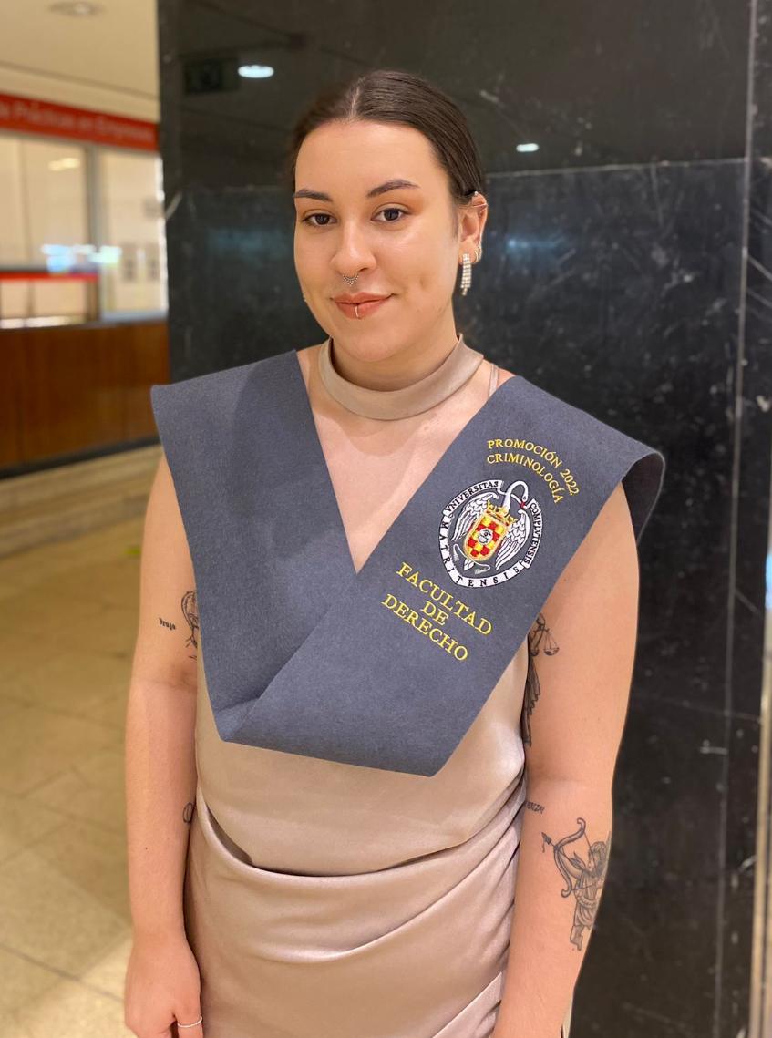 "Estudias una carrera pero nadie te prepara para afrontar problemas de salud mental": María de los Ángeles Campos, recién graduada en Criminología "Estudias una carrera pero nadie te prepara para afrontar problemas de salud mental": María de los Ángeles Campos, recién graduada en Criminología