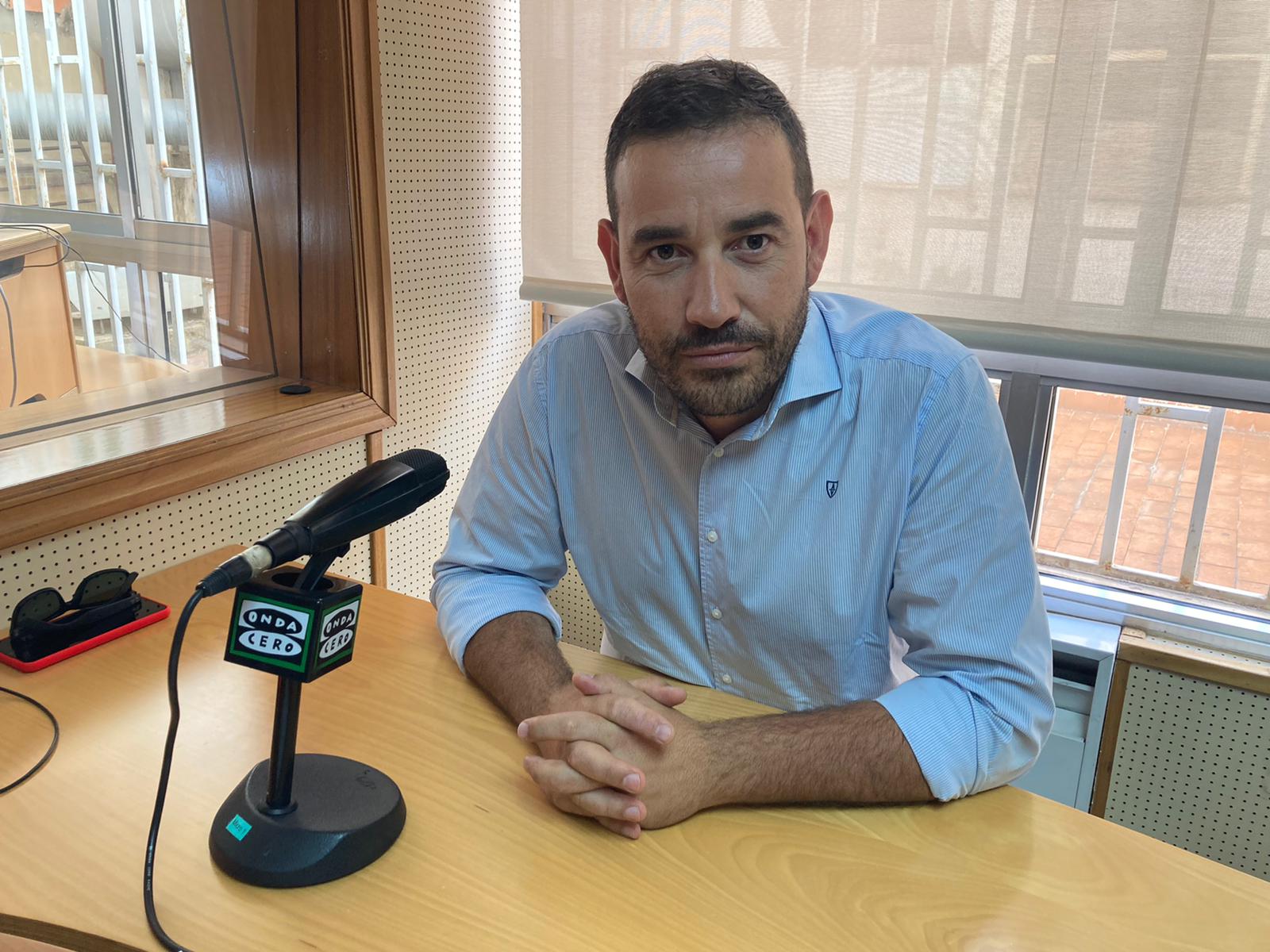 El PSOE reclama en la Diputación una solución a los problemas de abastecimiento de agua y no la firma de un protocolo El PSOE reclama en la Diputación una solución a los problemas de abastecimiento de agua y no la firma de un protocolo