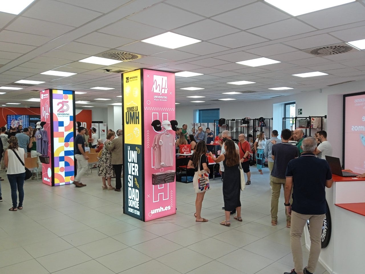 La Universidad Miguel Hernández de Elche tiene ya sede en el centro de la ciudad La Universidad Miguel Hernández de Elche tiene ya sede en el centro de la ciudad